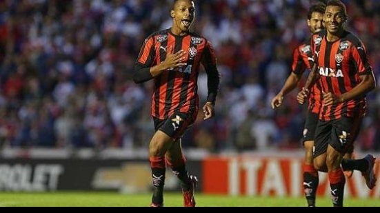 Imagem &quot;Vou tentar agarrar todas oportunidades&quot;, diz garoto do Vitória