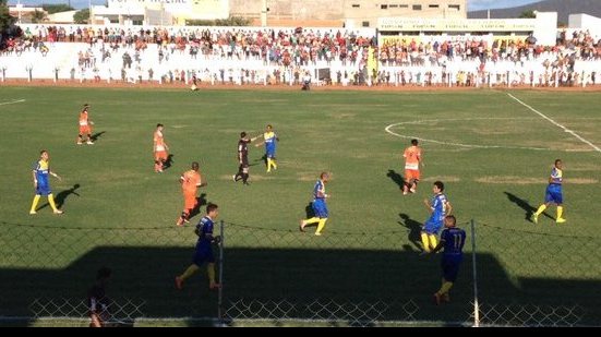Imagem Colo Colo em caos: derrota na Série D, técnico demitido e jogadores irregulares 