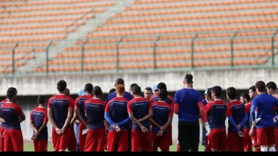 Imagem Com Ávine, Kieza e Gamalho, Bahia divulga relacionados