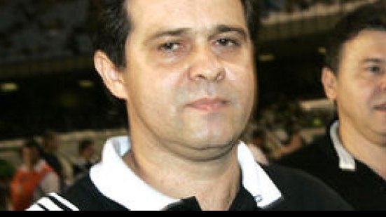 Imagem Presidente do Ceará vai enviar ofício à CBF para tentar disputar a Sul-Americana