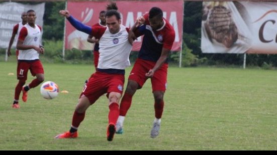 Imagem Bahia se reapresenta e reservas fazem coletivo com presença de Cicinho