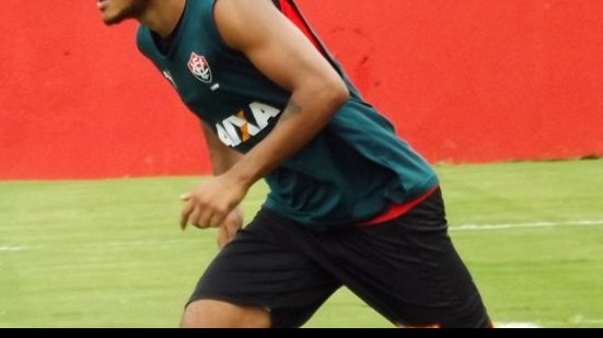 Imagem Atacante do Vitória fica à disposição e mira triunfos no Barradão