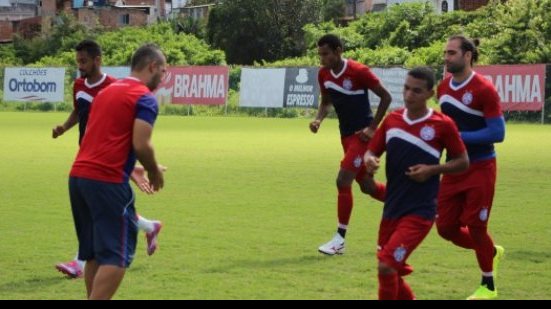 Imagem Sem Ávine, Bahia encerra preparação para encarar o Santa Cruz