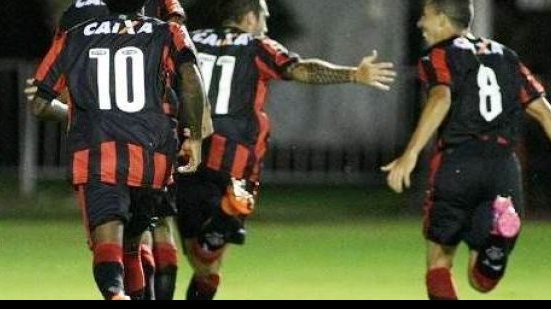 Imagem Vitória recebe Macaé na busca pela reabilitação após derrota