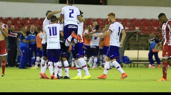 Imagem Com apenas um triunfo fora de casa, Bahia tenta reabilitação contra o Santa Cruz