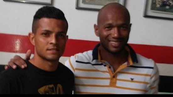 Imagem Flu de Feira apresenta ex-goleiro do Bahia e anuncia atacante ex-Galícia