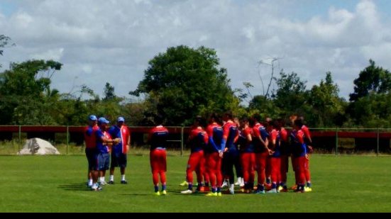 Imagem Com jovem na lateral e treino em Recife, Bahia está pronto para encarar o ABC