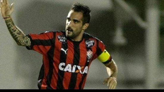Imagem Escudero visa triunfo sobre o Coelho e liderança: precisamos ser fatais
