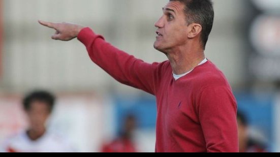 Imagem Mancini barra Amaral e Vander e explica motivo disciplinar: atrasos em treinos