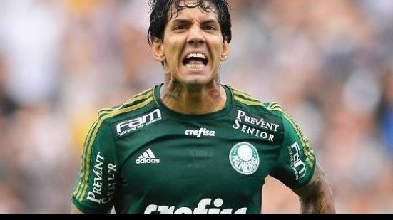 Imagem Ex-Vitória revela melhor fase da carreira no Palmeiras e promete dançar Tyrone