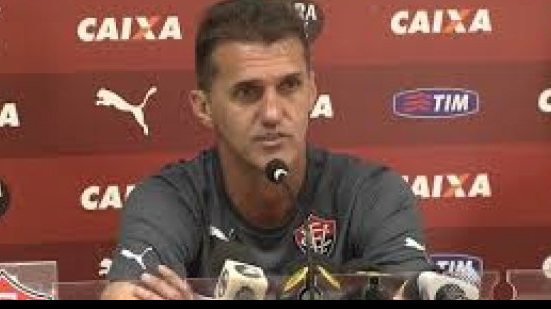 Imagem Sobre duelo contra o América-MG, Macini resume; “É um jogo de seis pontos”