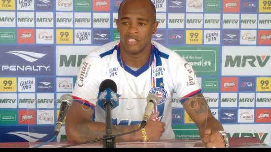 Imagem Atacante comemora primeiro gol com a camisa do Bahia