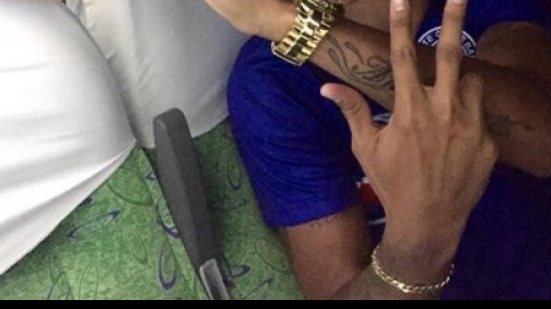 Imagem Kieza desabafa sobre suposta briga com Souza e xinga nas redes