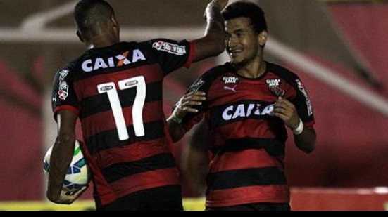 Imagem  Com gol no final, Vitória arranca empate contra o América-MG