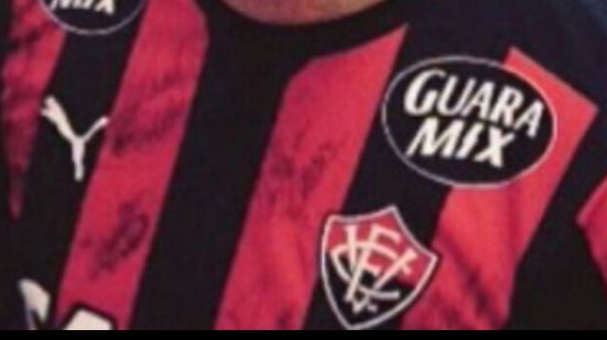 Imagem No Barradão, Wagner Moura acompanha empate do Vitória, mas acredita no acesso 