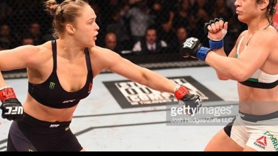 Imagem Ronda Rousey massacra Bethe Correia em poucos segundos
