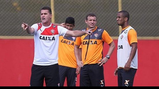 Imagem Vitória treina na Toca do Leão de olho em clássico nordestino com o Ceará
