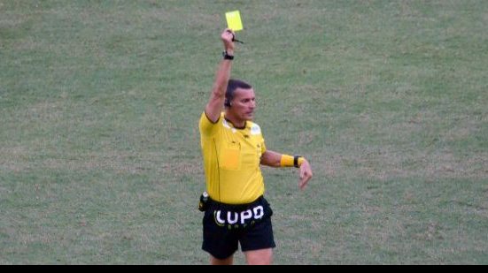 Imagem Vitória é a equipe mais indisciplinada da Série B do Brasileirão