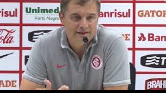 Imagem Internacional demite treinador na semana do Gre-Nal