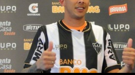Imagem Em Salvador, lateral do Atlético-MG se envolve em confusão e escapa de tiros