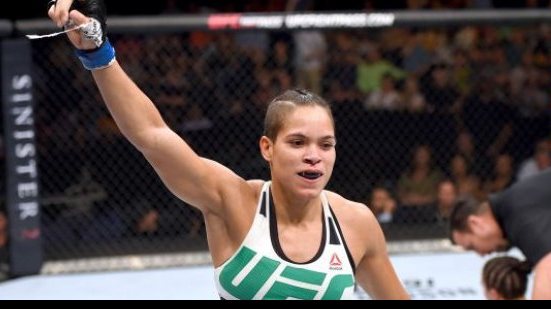 Imagem Baiana Amanda Nunes finaliza e vence norte-americana no UFC Nashville