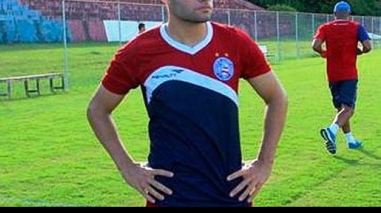 Imagem Titular nos últimos três jogos, meia já lidera número de assistências no Bahia