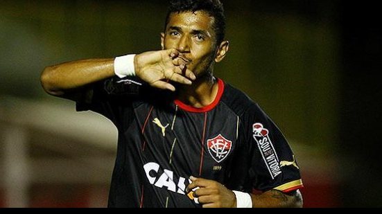 Imagem Caso Rogério: diretor pede respeito ao Vitória e detona negociação equivocada
