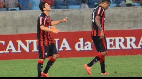 Imagem Veja os gols do líder Vitória sobre a Luverdense na Arena Pantanal