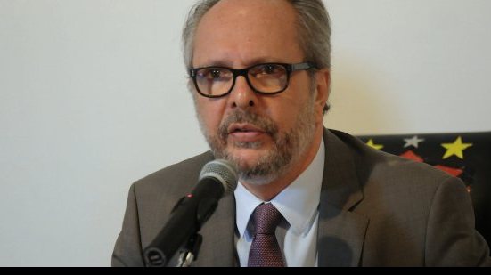 Imagem Inconformado com pênalti, presidente do Sport vai processar CBF e juiz