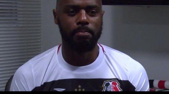 Imagem Grafite é poupado de treino no Santa Cruz, mas deve enfrentar o Vitória