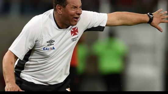 Imagem Após mais uma derrota, Celso Roth é demitido do Vasco