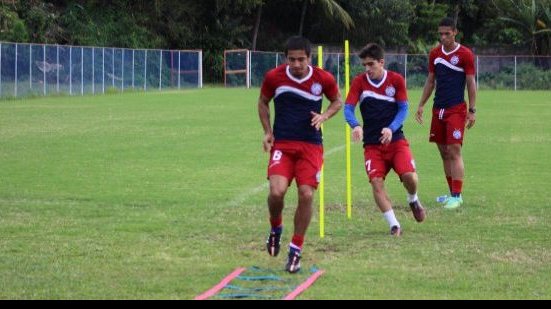 Imagem Volante do Bahia destaca empenho para voltar à Série A e foco na Sul-Americana