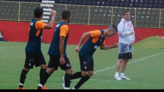 Imagem Sem cinco titulares, Vitória inicia semana do Sampaio Corrêa