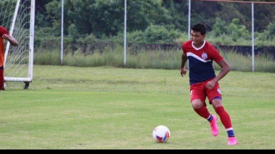 Imagem Com Kieza, Bahia treina com bola de olho no Sport