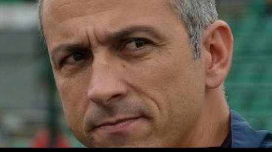 Imagem Sampaio Corrêa x Vitória: árbitro gaúcho comanda duelo nordestino na Série B