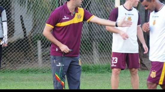 Imagem Com desfalques, técnico do Sampaio Corrêa testa mudanças para encarar o Vitória