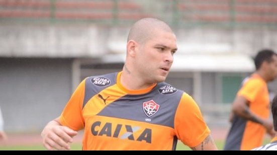 Imagem Mattis nega saída do Vitória e quer título da Série B: somos o time a ser batido