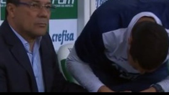Imagem Após queda em jogo, exame constata lesão na mão e Luxemburgo vai operar
