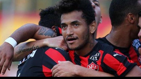 Imagem Negócio fechado: Vitória chega a acordo com Náutico e Rogério vai ao São Paulo