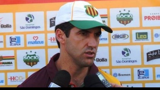 Imagem Técnico do Sampaio Corrêa é só elogios à Mancini e ao elenco do Vitória