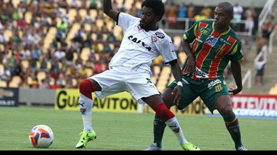 Imagem Vitória inicia segundo turno da Série B com derrota para o Sampaio Corrêa