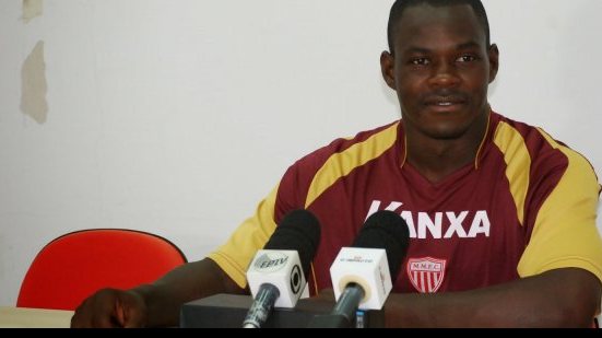 Imagem Ex-Vitória e atacante desfalcam o Mogi Mirim diante do Bahia