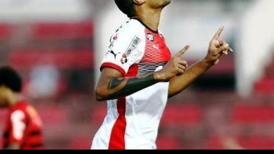 Imagem Com retornos e força da torcida, líder Vitória recebe o Oeste no Barradão