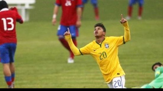 Imagem Destaque na base do Vitória, Yan marca golaço pela seção brasileira sub-17