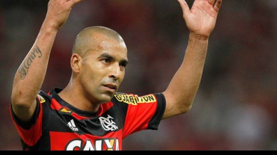 Imagem Após ofensas a árbitro, Emerson Sheik será denunciado no STJD