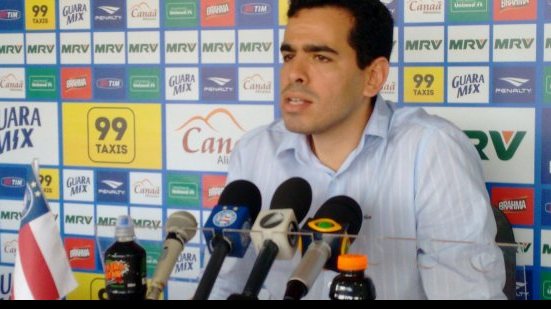 Imagem Presidente do Bahia exime jogadores de polêmica: momento de desabafo