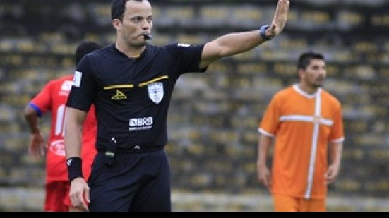Imagem Bahia x Macaé: árbitro do Distrito Federal comanda duelo na Arena