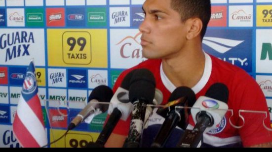 Imagem Yuri reconhece oscilação do Bahia e pede triunfos na Arena: precisamos ganhar