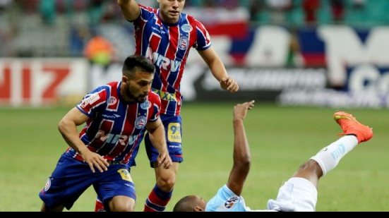 Imagem Veja o gol do Bahia sobre o Macaé, na Fonte Nova