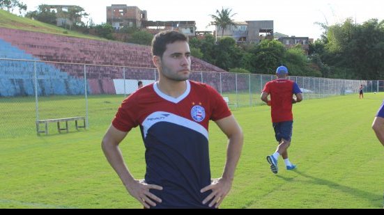 Imagem Eduardo vê "pontos positivos" em atuação do Bahia e pede time ligado na sexta
